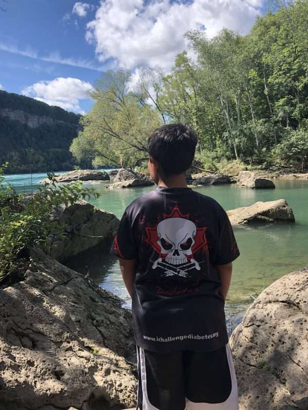 skullshirt-hike-1